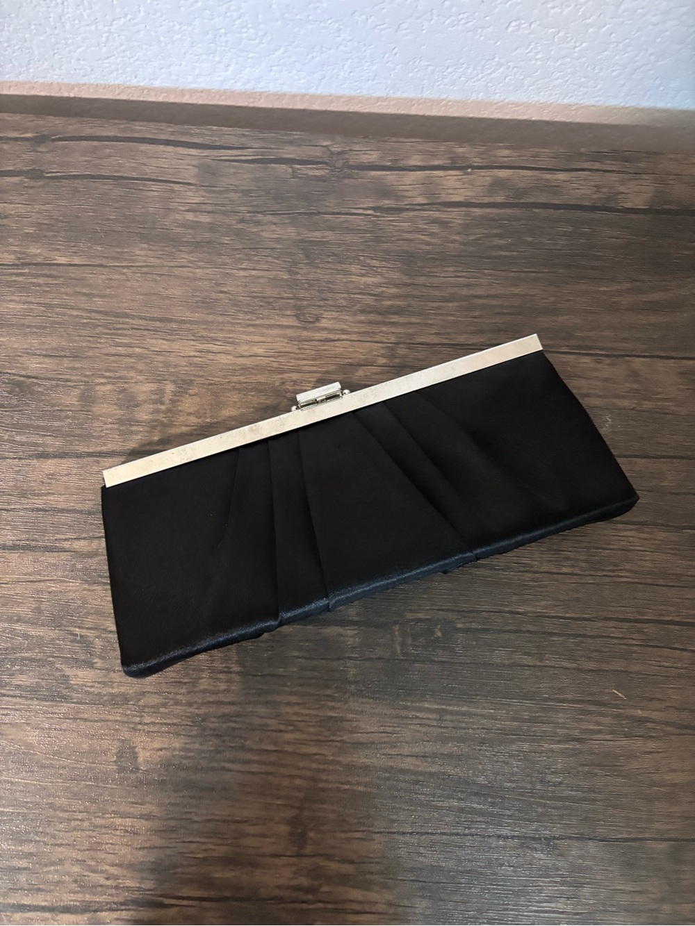 Clutch bag - Picture 2 of 3